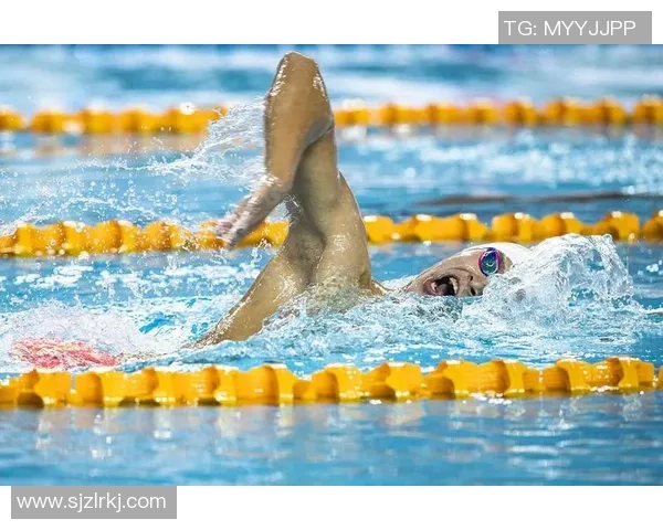 自由泳呼吸技巧解析：掌握正确节奏与方法提升游泳效率与耐力